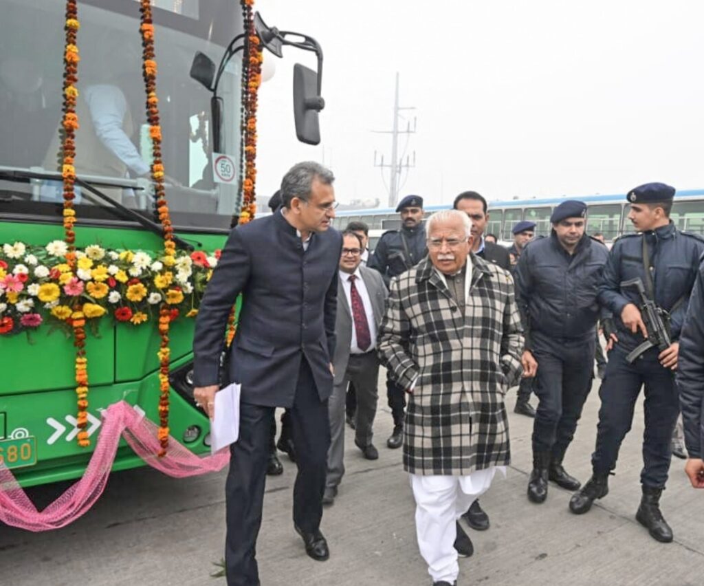 CM khattar start electric bus in haryana: 